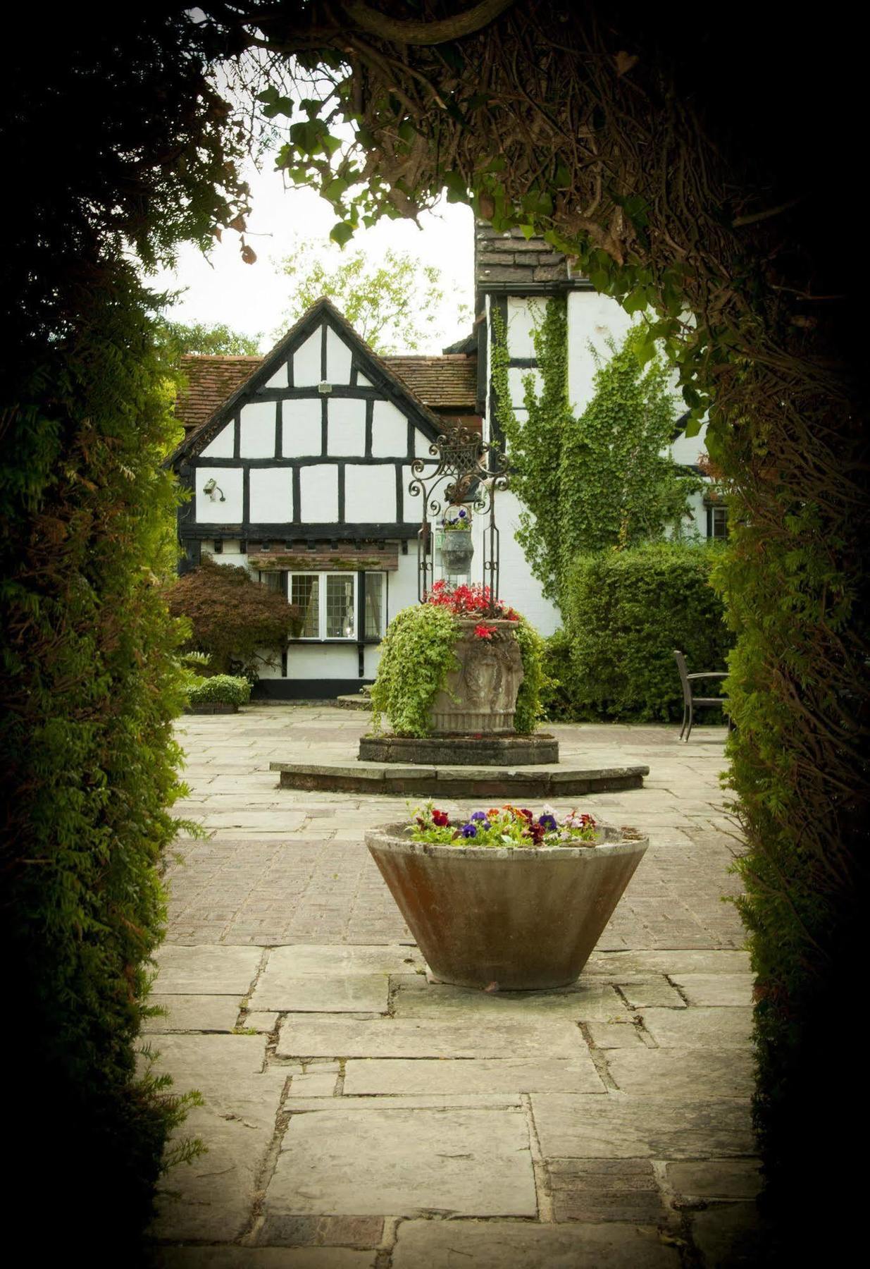 Ghyll Manor Country Hotel Хоршъм Екстериор снимка