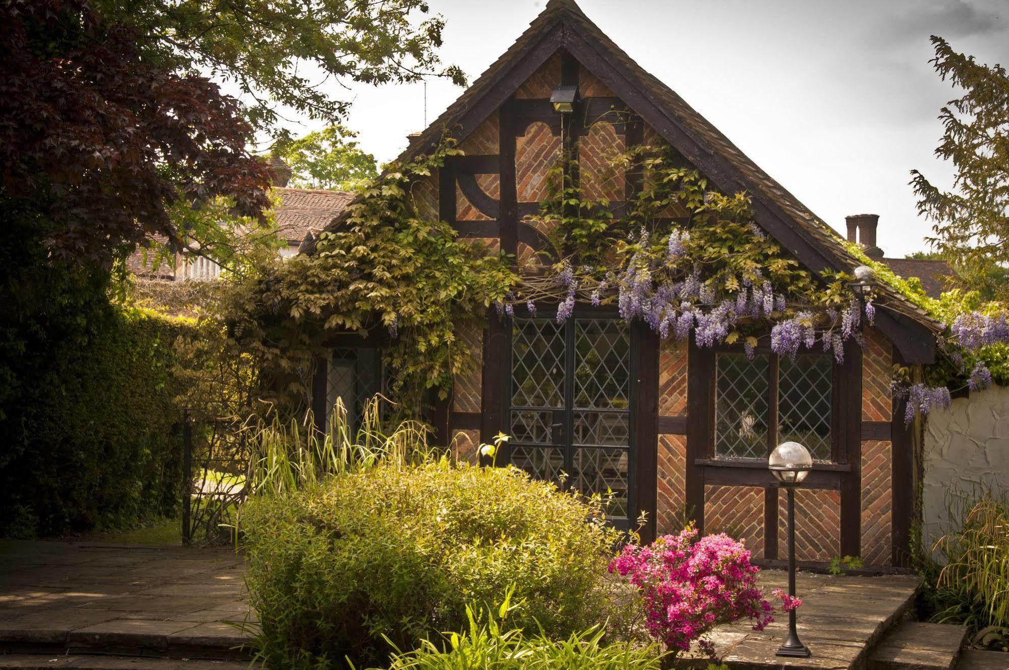 Ghyll Manor Country Hotel Хоршъм Екстериор снимка