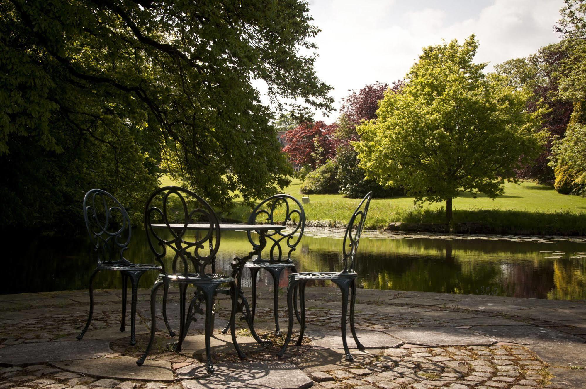 Ghyll Manor Country Hotel Хоршъм Екстериор снимка
